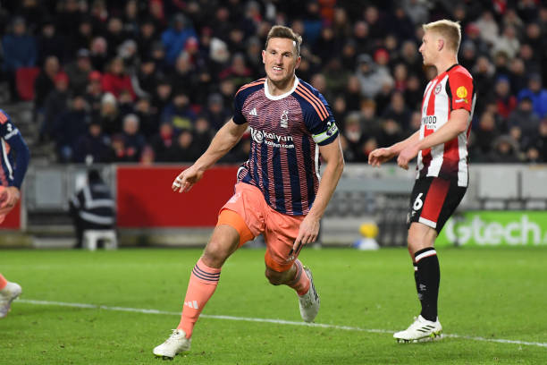 屏息凝神 屏息凝神